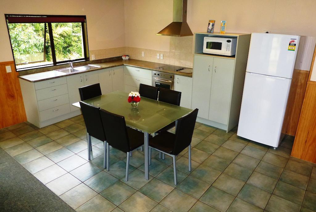 Whangarei Top 10 Holiday Park Δωμάτιο φωτογραφία